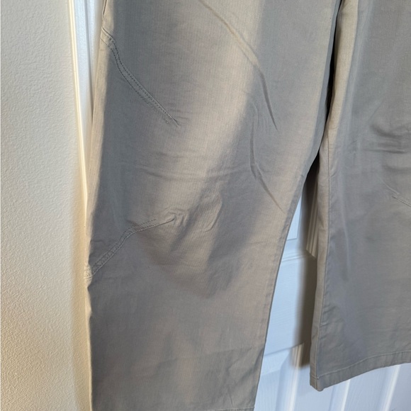 Anthropologie Pilcro Arin Mid Rise Button Front Barrel Linen Blend NWT Sz 32P - Picture 6 of 14